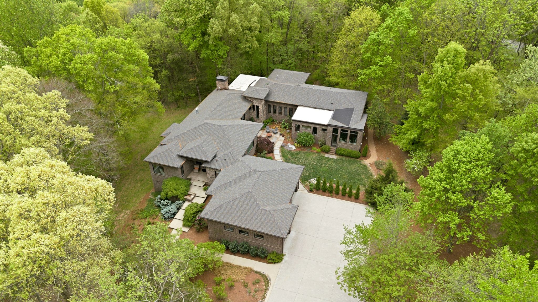 1249 Saddle Springs Dr