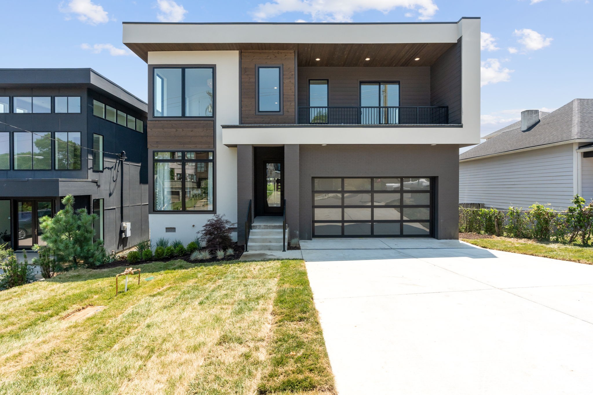 View Nashville, TN 37209 house