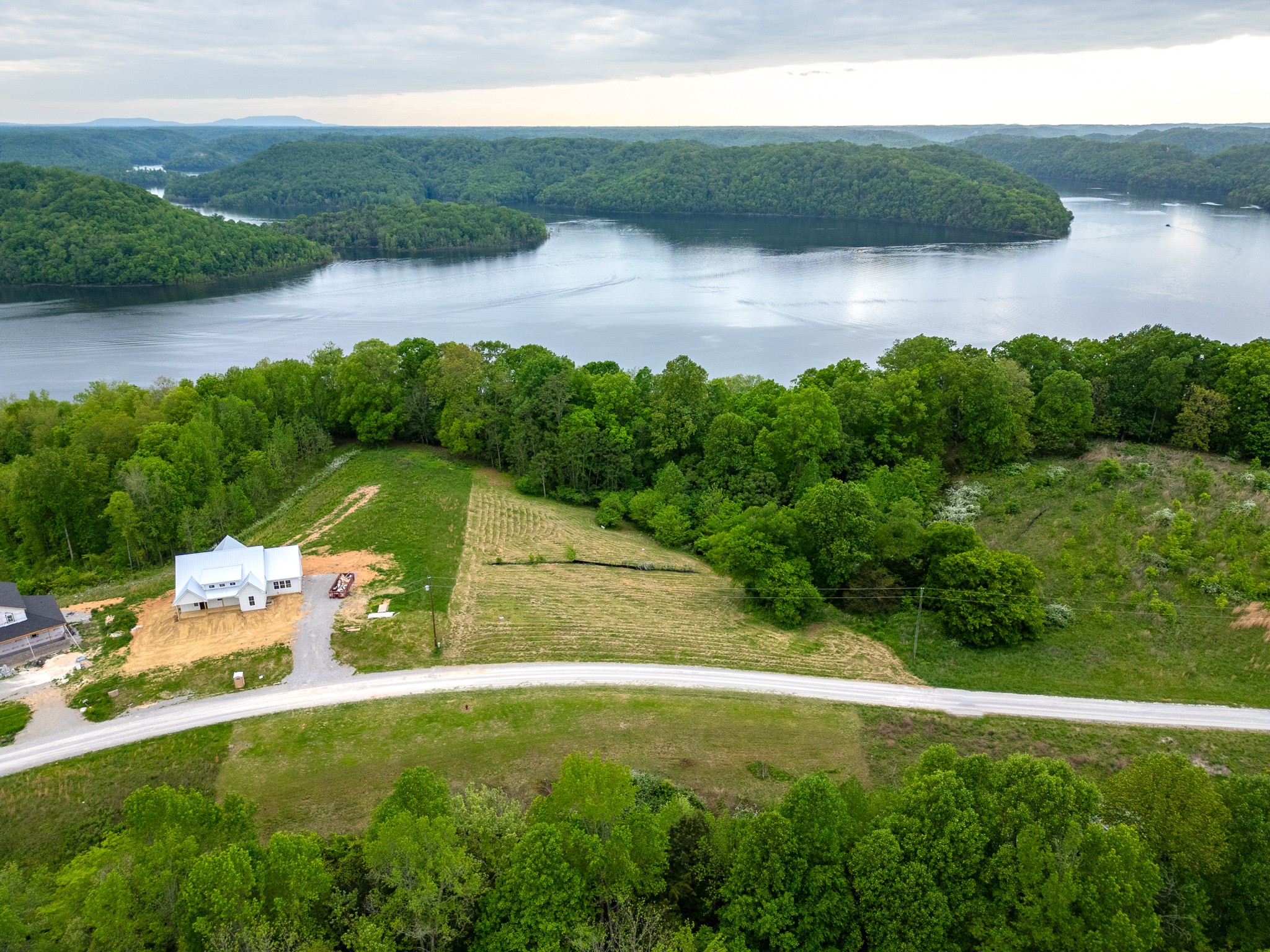 0 Lake Bluff Red