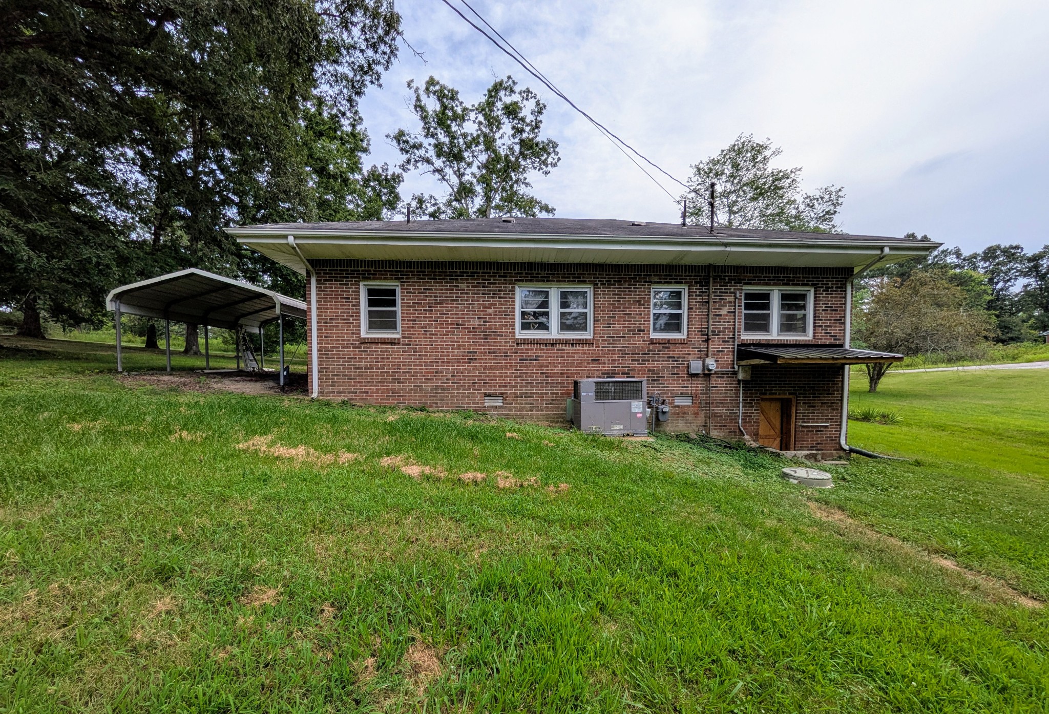 3007 Green Hill Dr