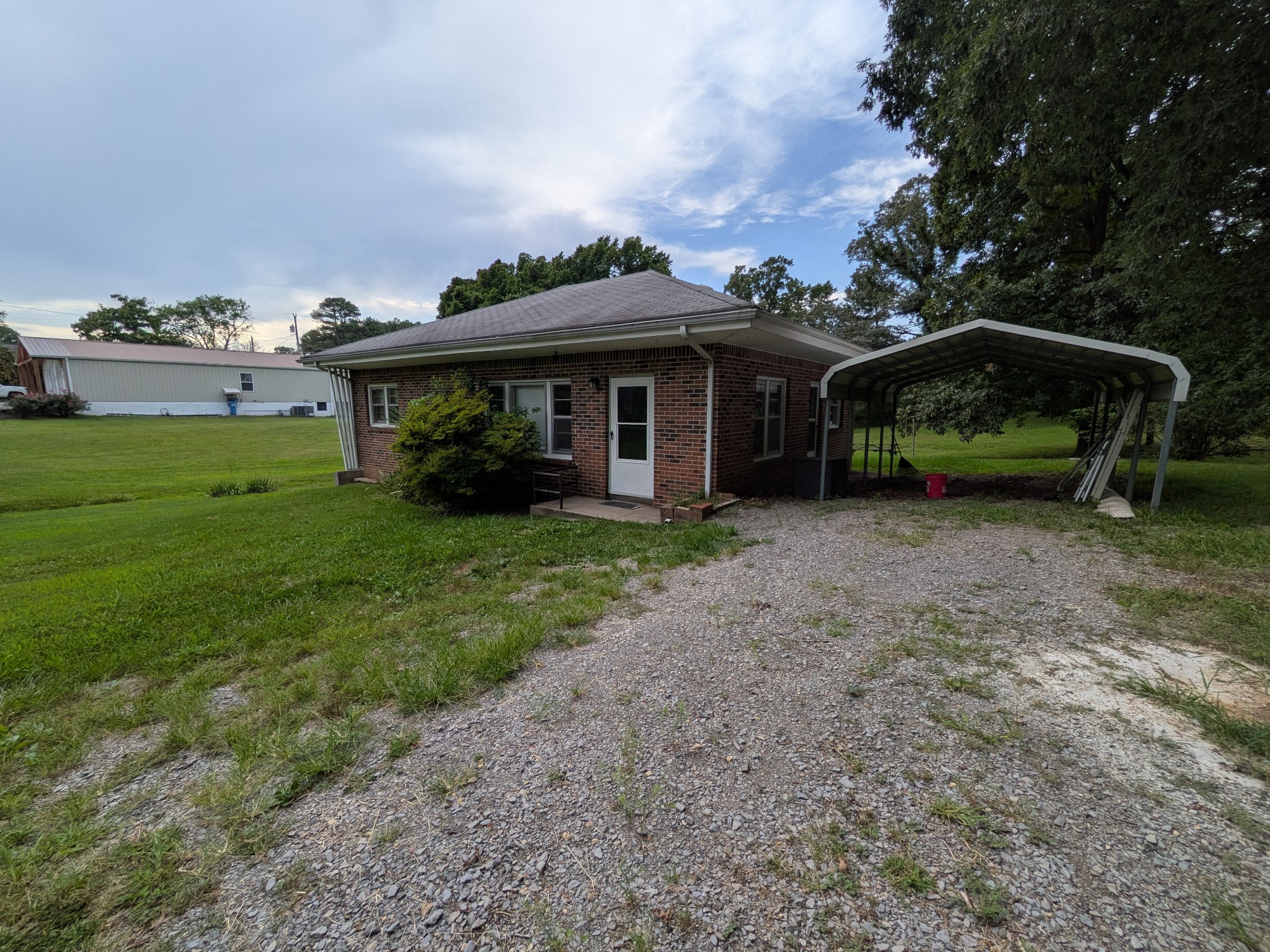 3007 Green Hill Dr
