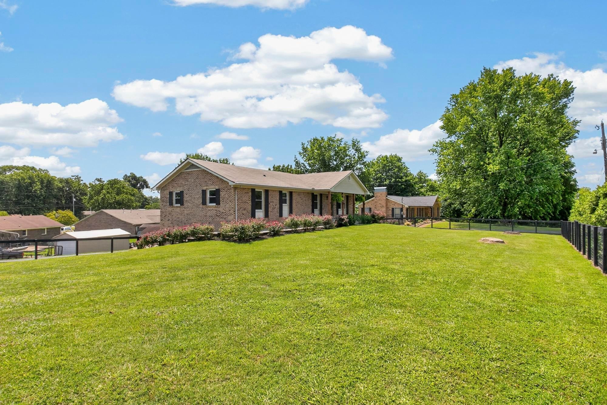 2152 Nashville Hwy N