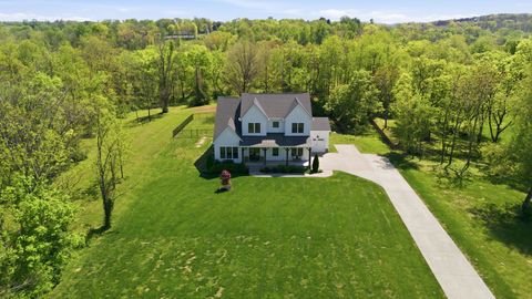 8001 Burning Tree Farm Rd Arrington TN 37014