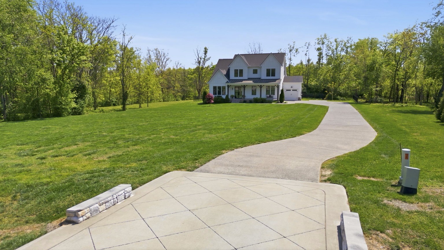 8001 Burning Tree Farm Rd