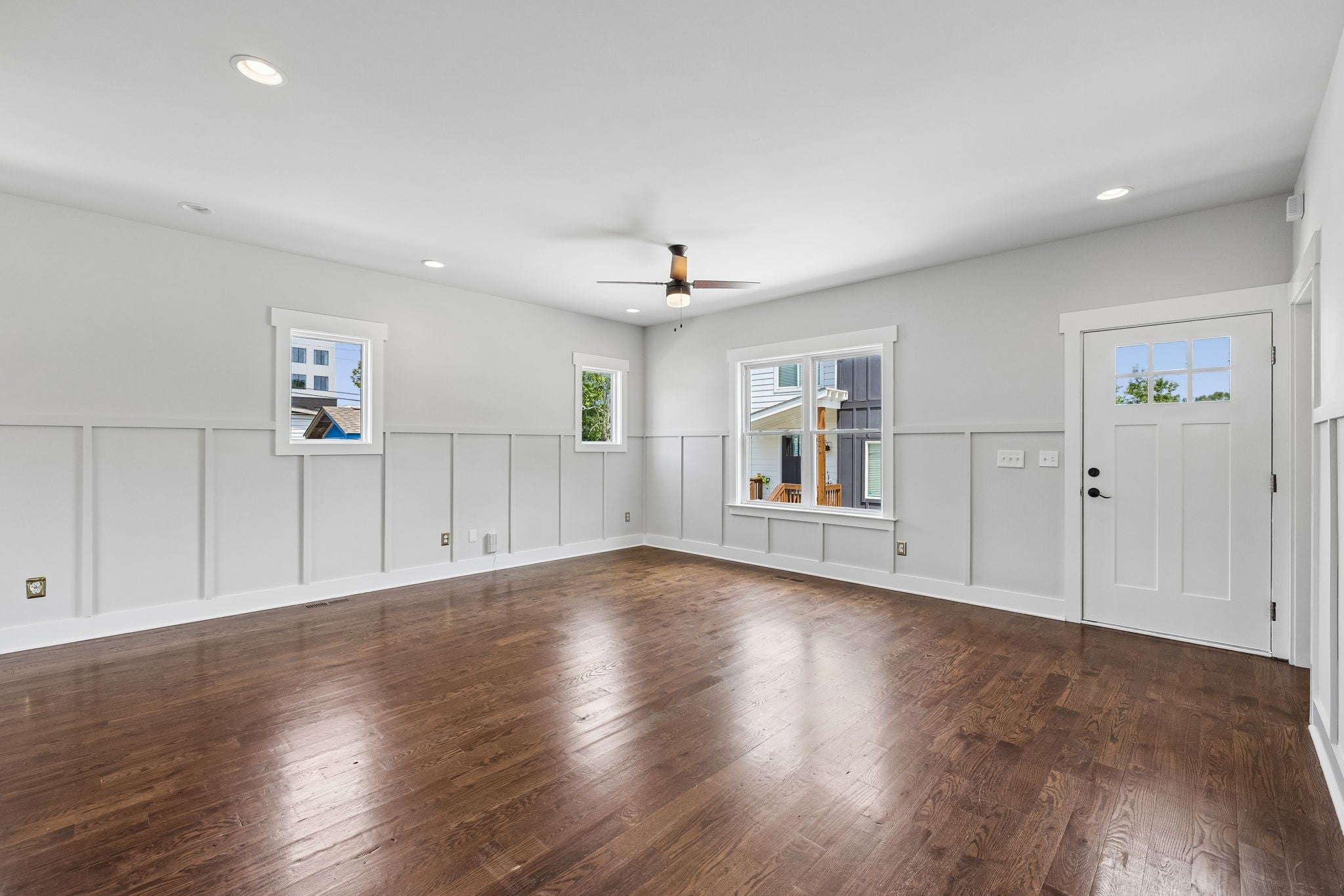 3-bed condo for sale in Nashville, TN 37218, 2136a Buena Vista Pike 2136a Buena Vista Pike, Nashville TN 37218 3-bed condo, photo 4 of 31