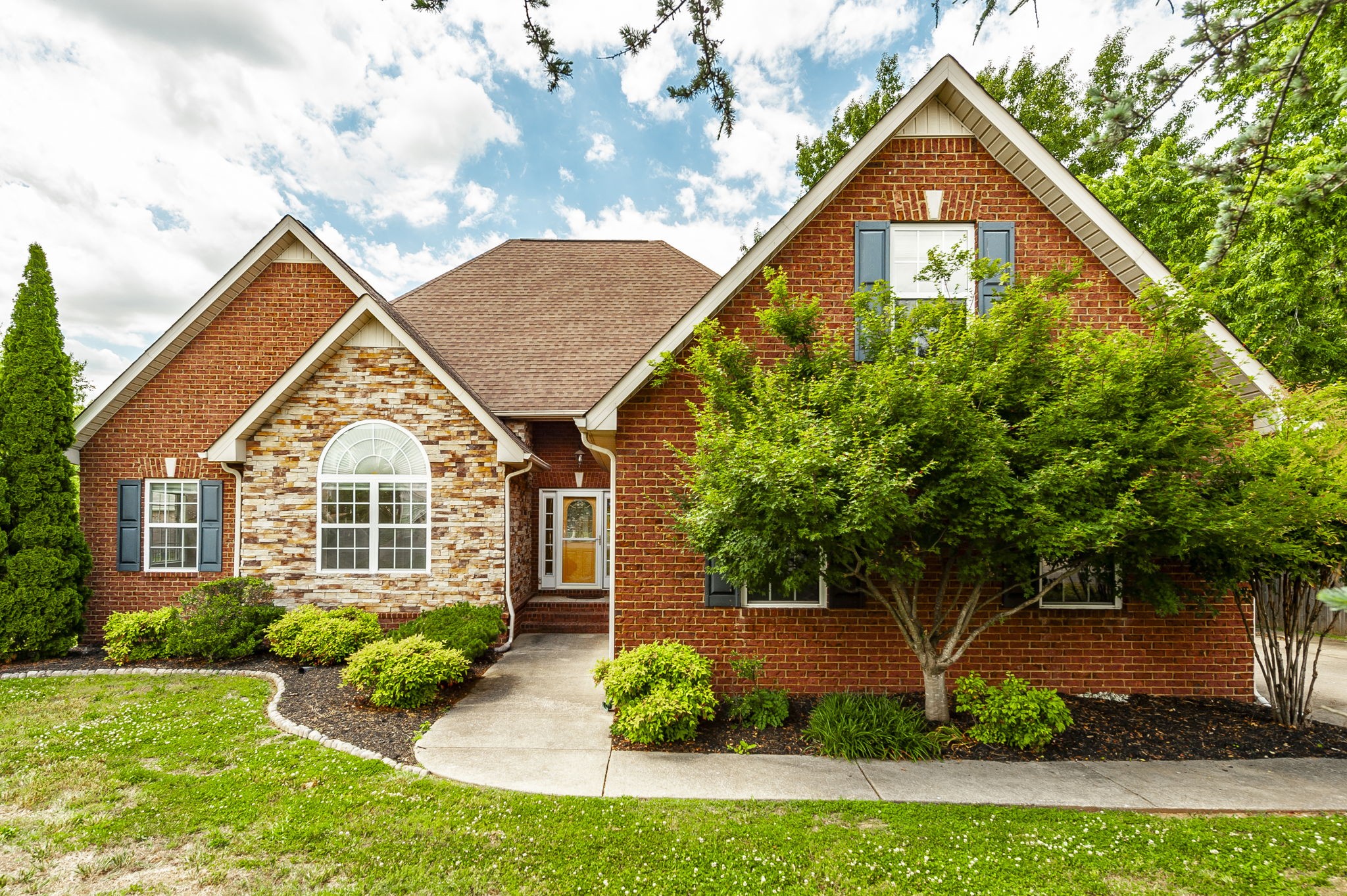 2623 Mission Ridge Dr