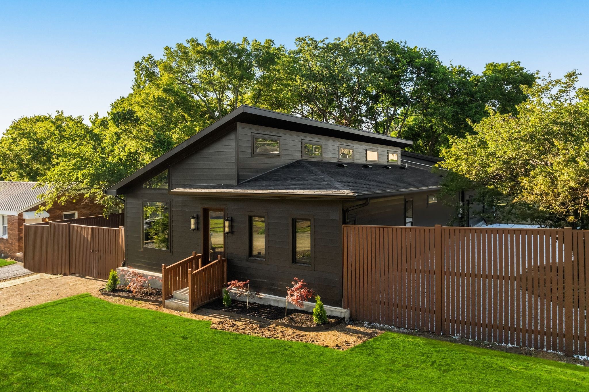 543 Norton Ave