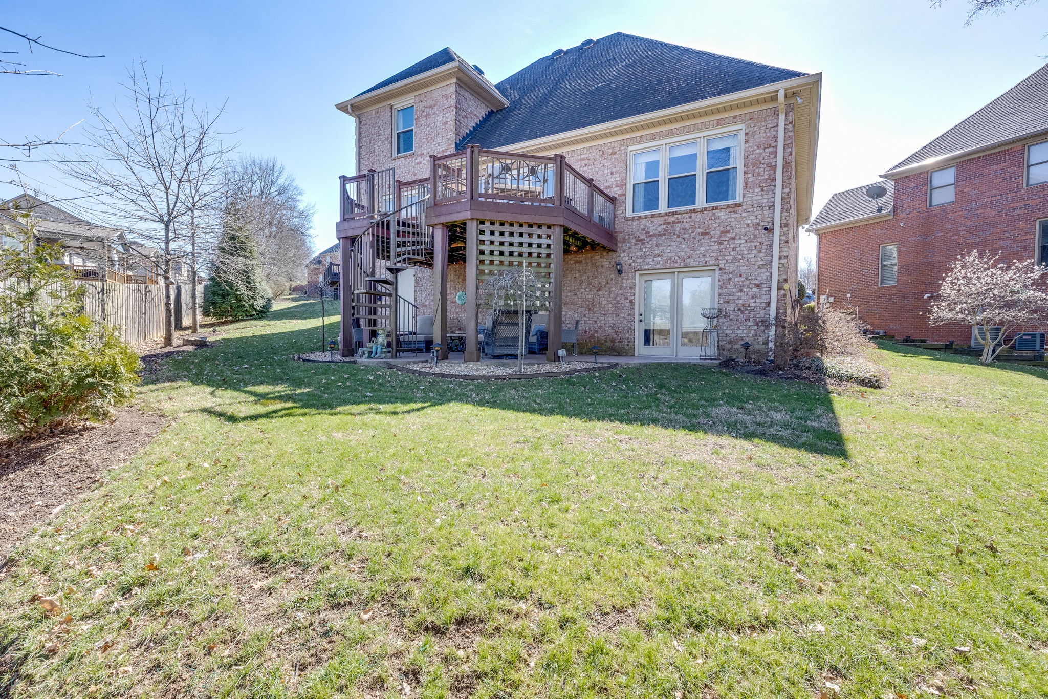 609 Rivercrest Way