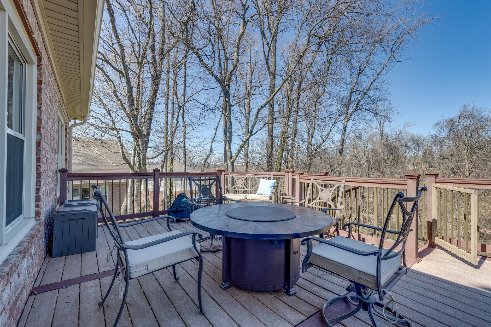 609 Rivercrest Way