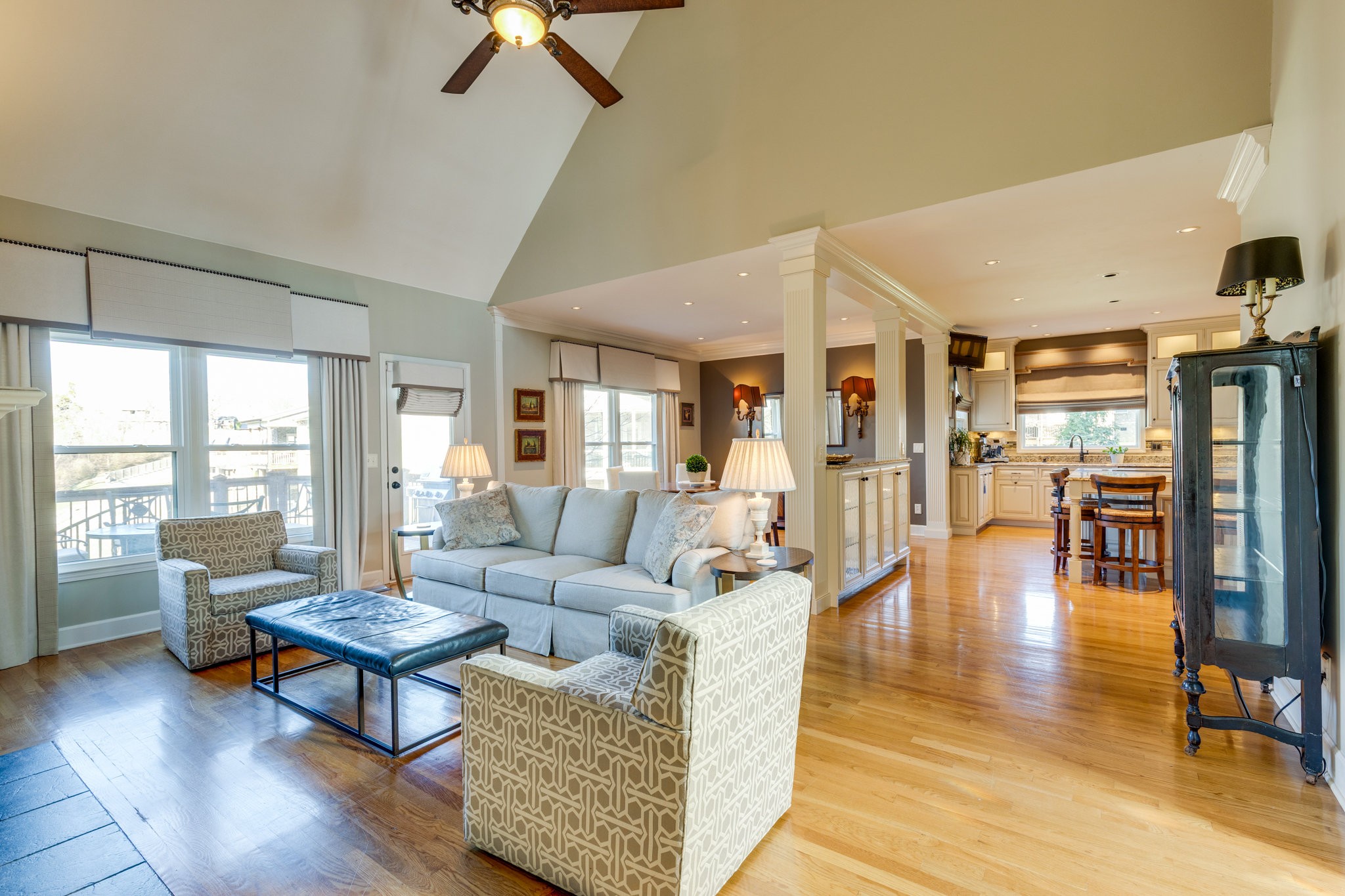 609 Rivercrest Way