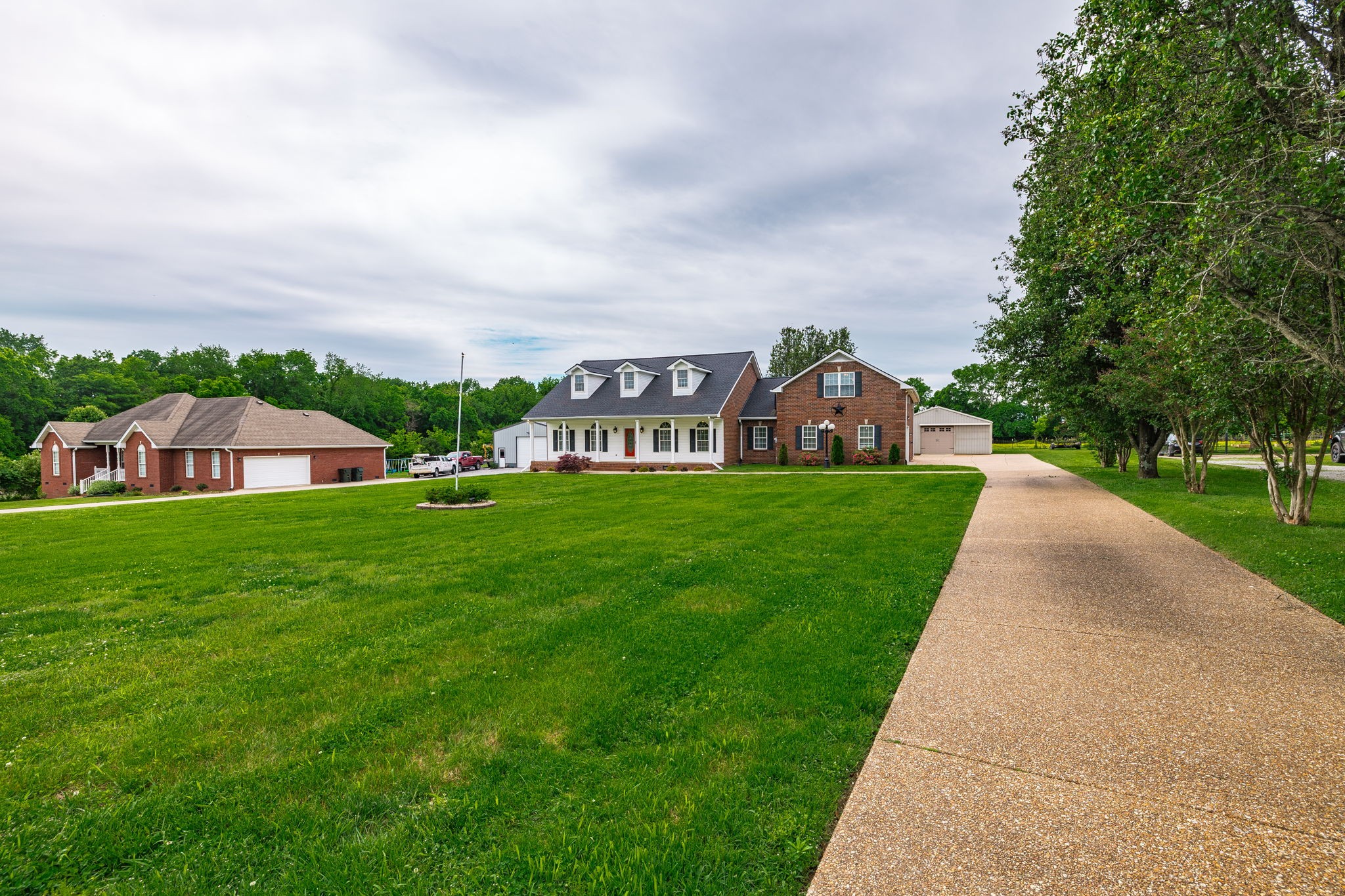 1084 Nichols Cir E