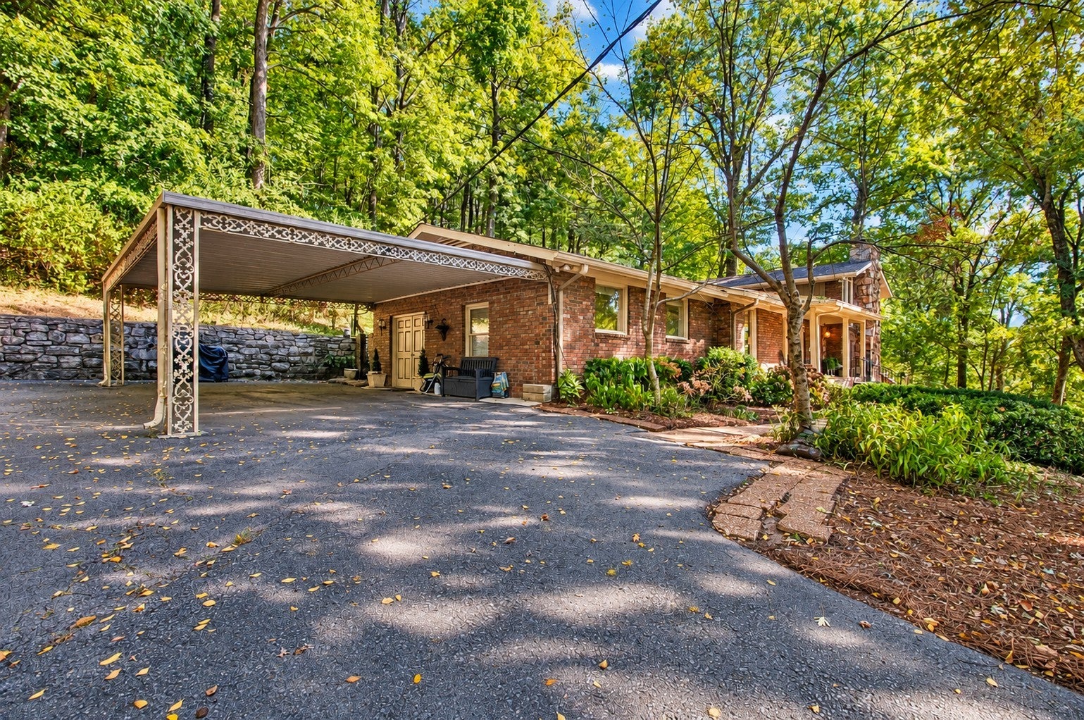 5312 Lancelot Rd