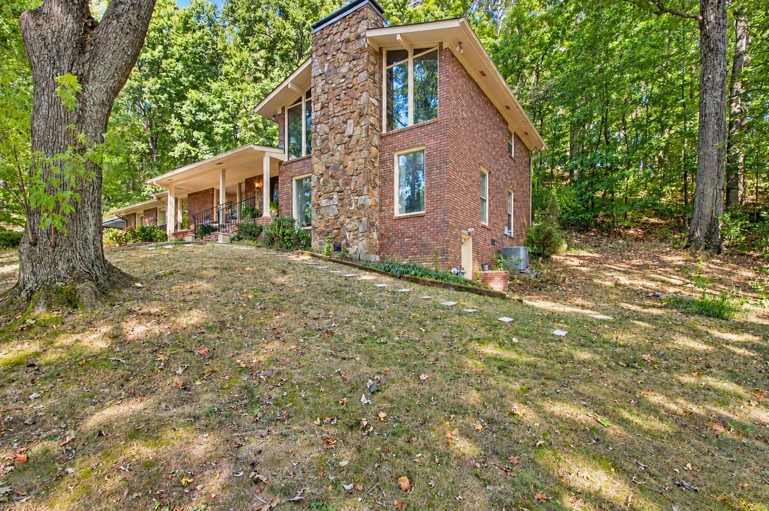 5312 Lancelot Rd