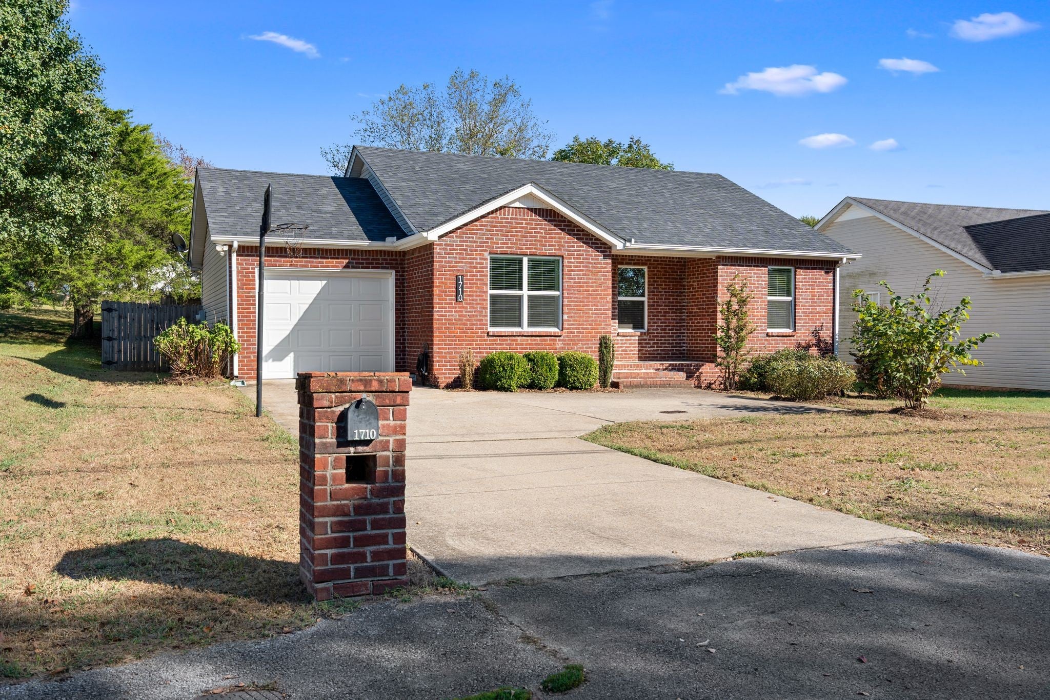 1710 Battleground Dr
