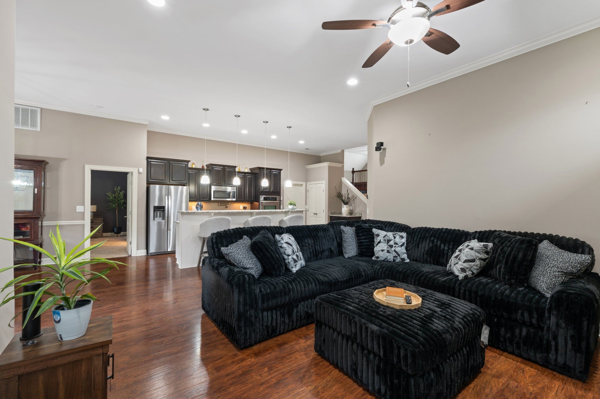 105 Hawthorne Vly