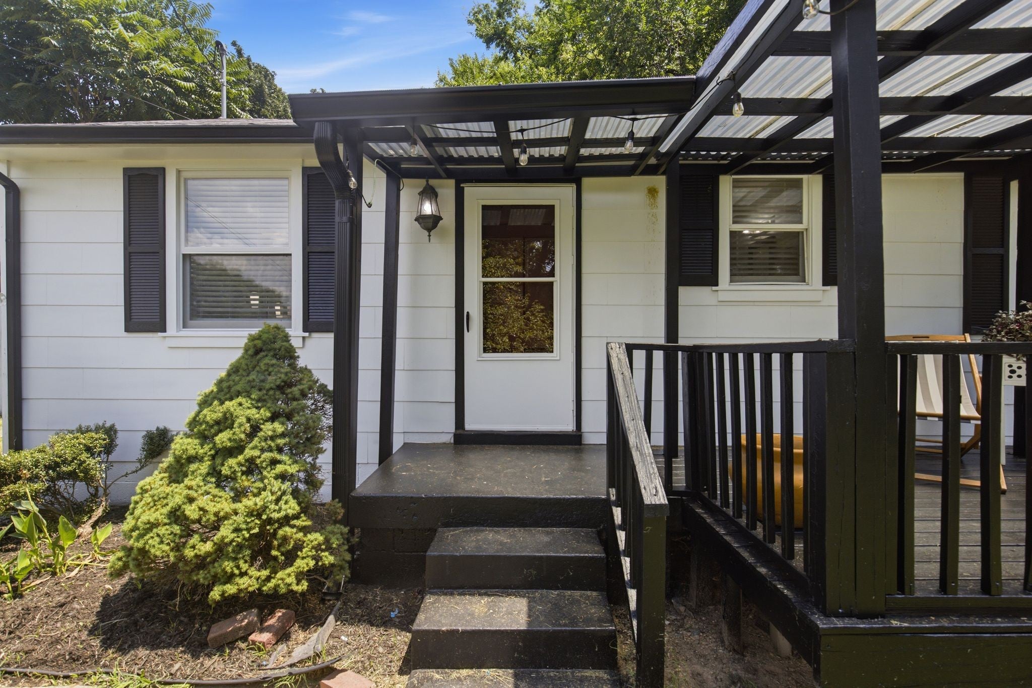 216 Stirton Rd
