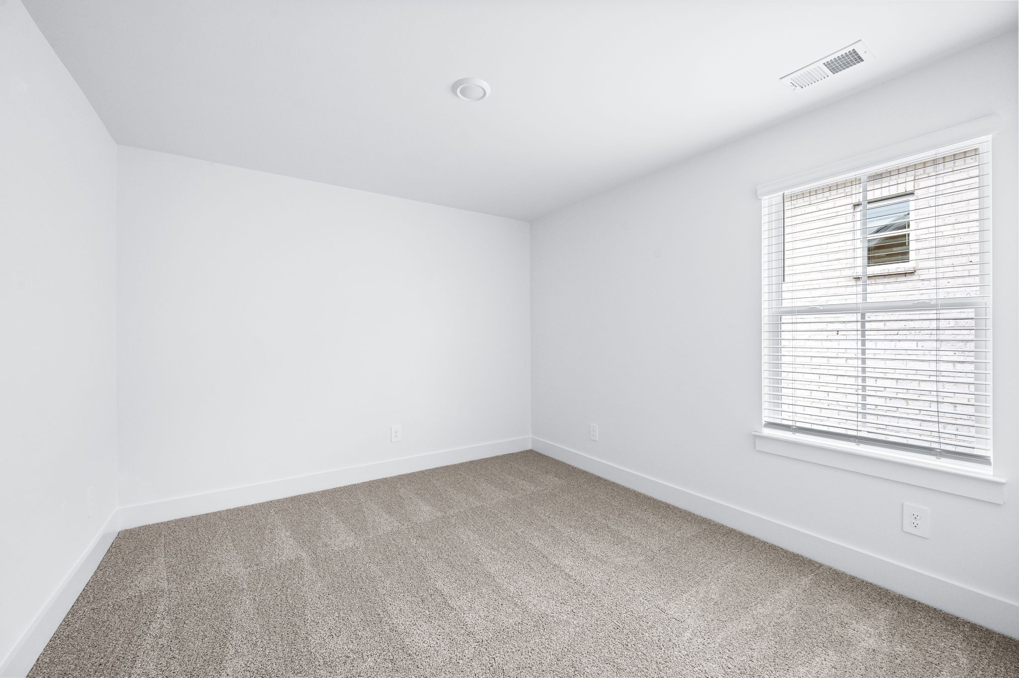 Franklin, Tennessee 37067, United States, 4 Bedrooms Bedrooms, ,4 BathroomsBathrooms,Residential,Pending,143582