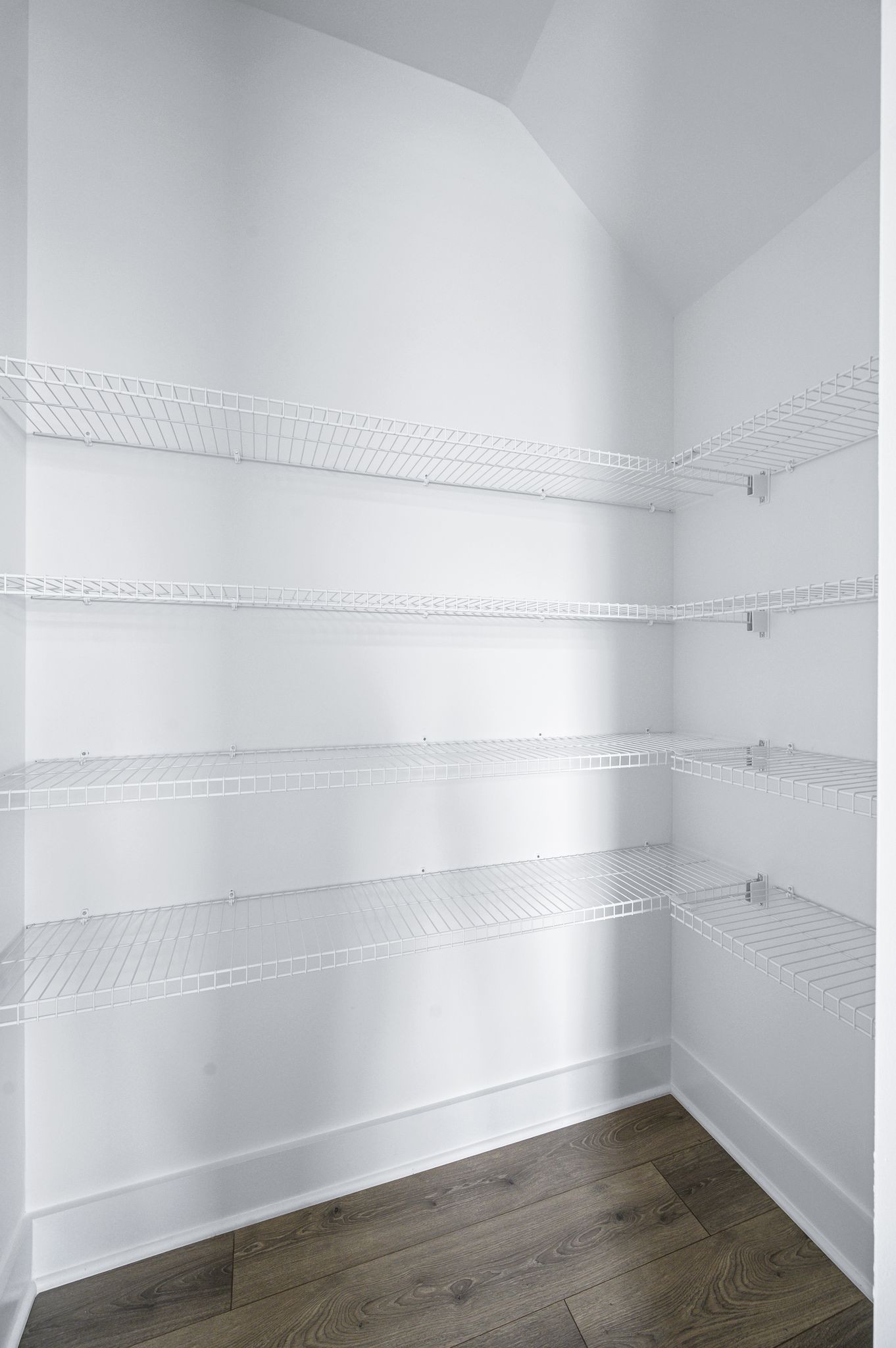 Franklin, Tennessee 37067, United States, 4 Bedrooms Bedrooms, ,4 BathroomsBathrooms,Residential,Pending,143582