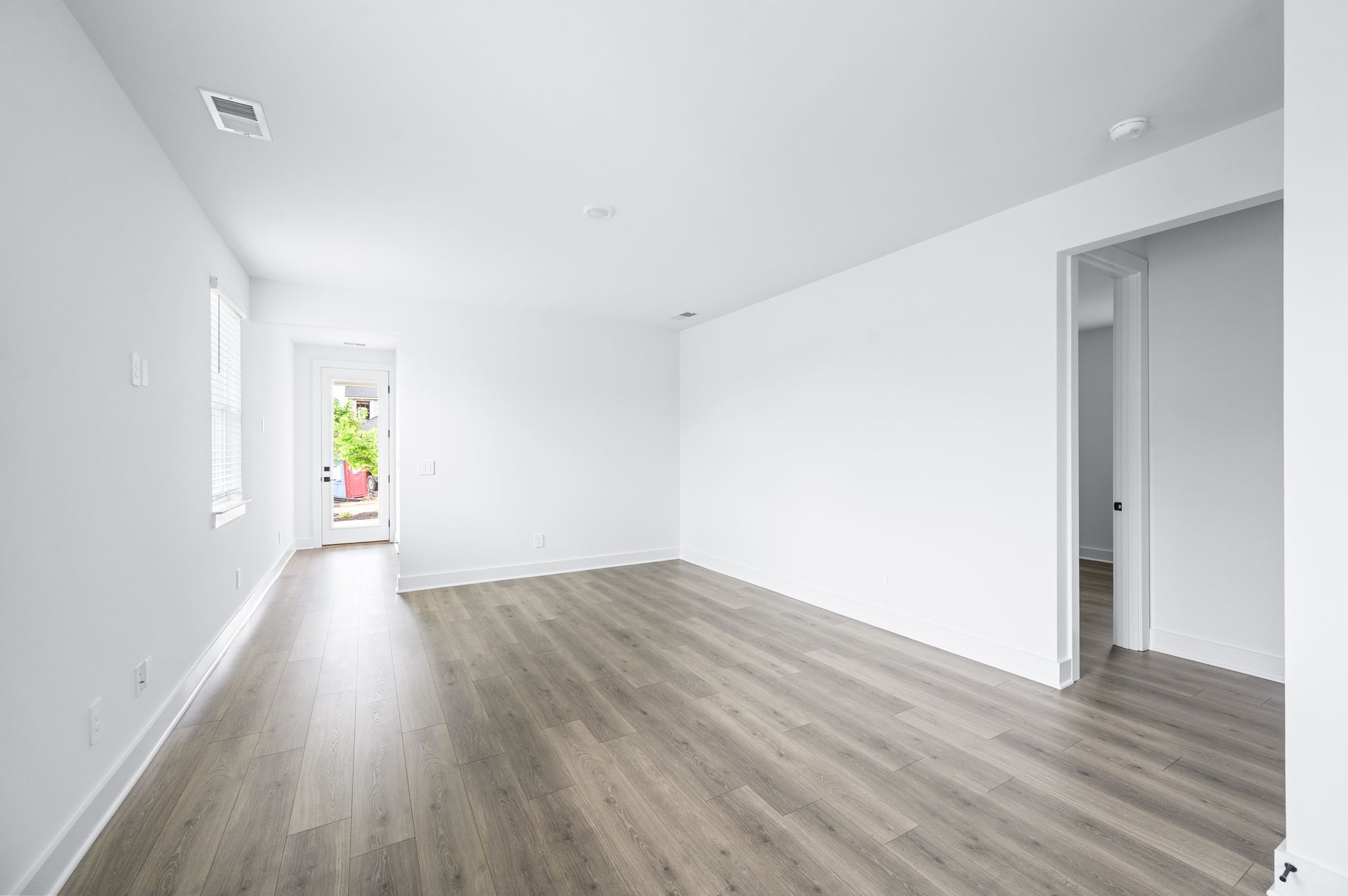 Franklin, Tennessee 37067, United States, 4 Bedrooms Bedrooms, ,4 BathroomsBathrooms,Residential,Pending,143582