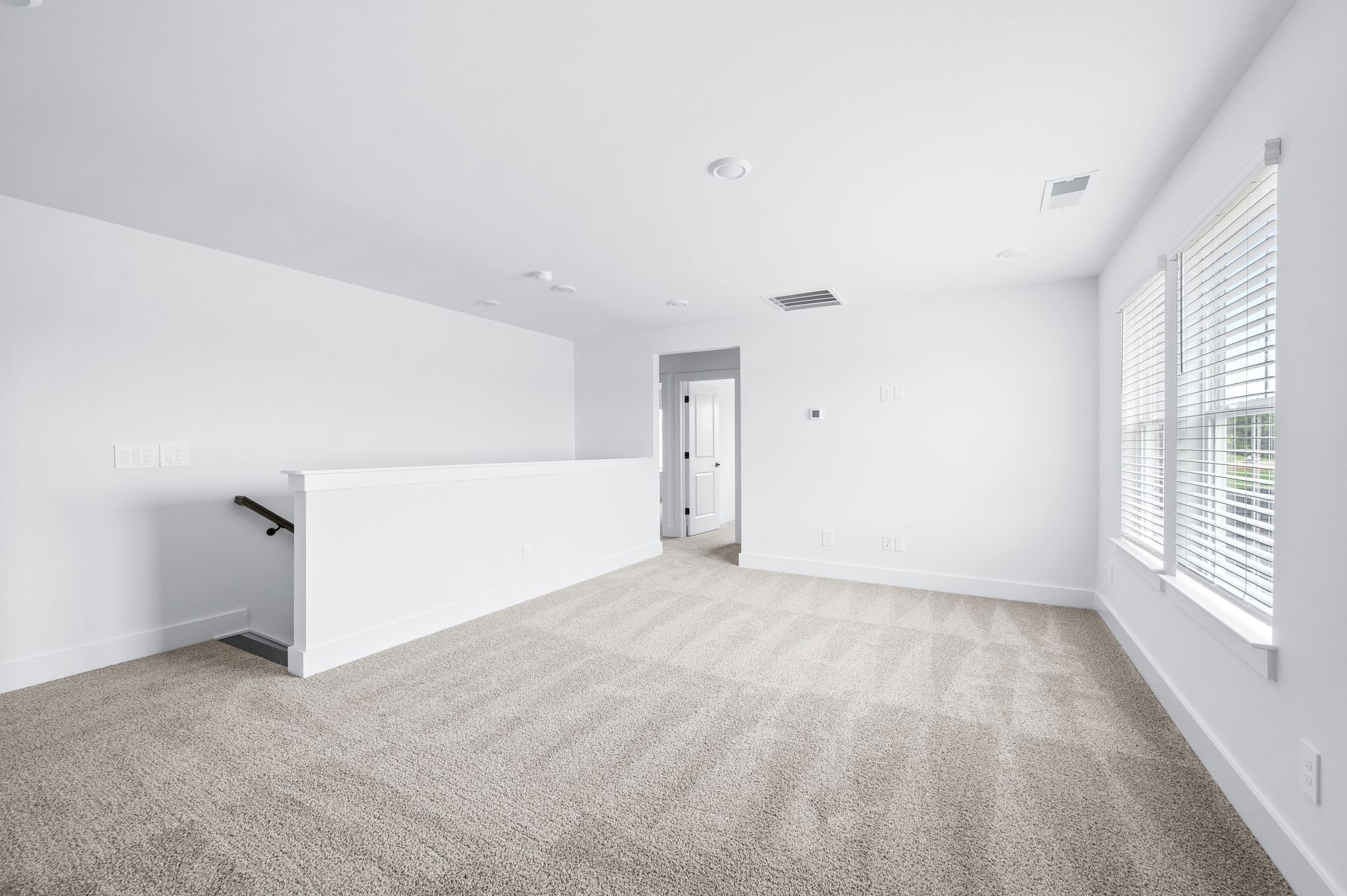 Franklin, Tennessee 37067, United States, 4 Bedrooms Bedrooms, ,4 BathroomsBathrooms,Residential,Pending,143582