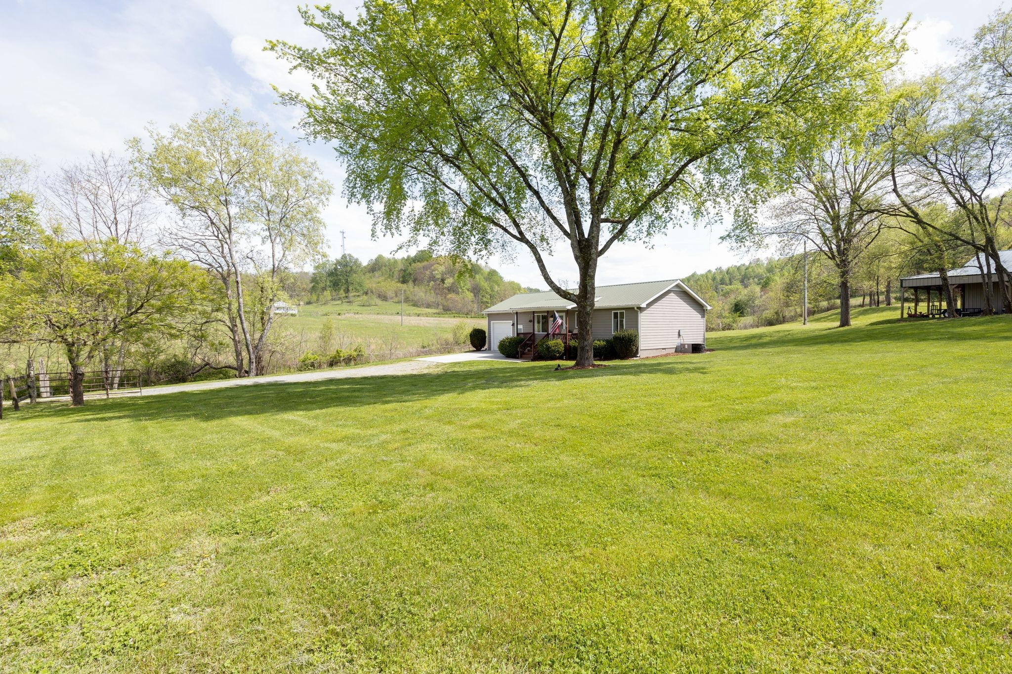 1907 Evergreen Rd