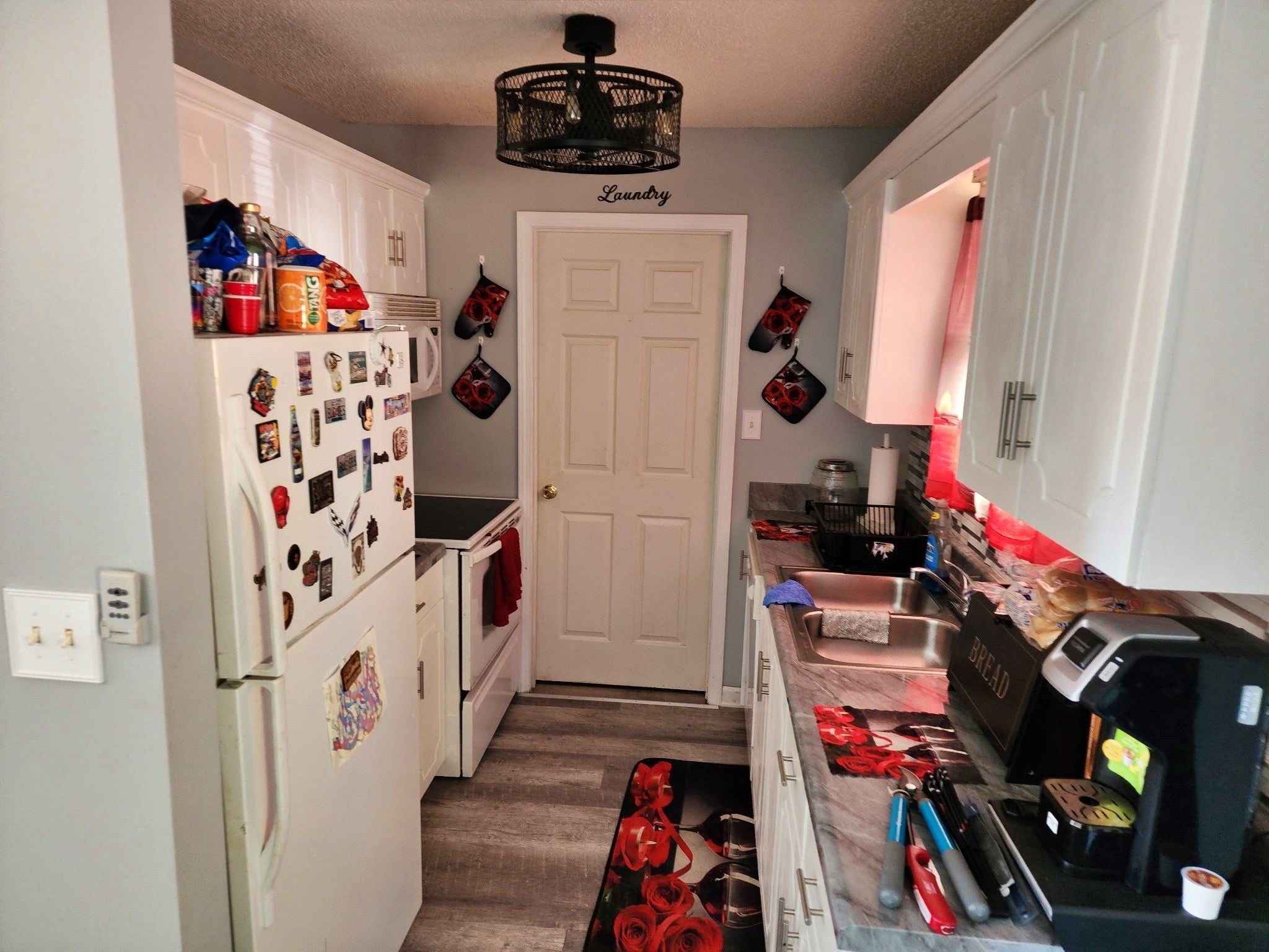 345 Donna Dr