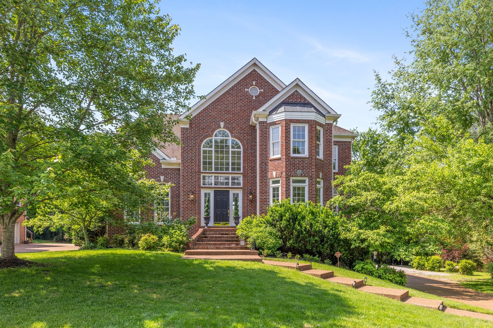9435 Norwood Dr