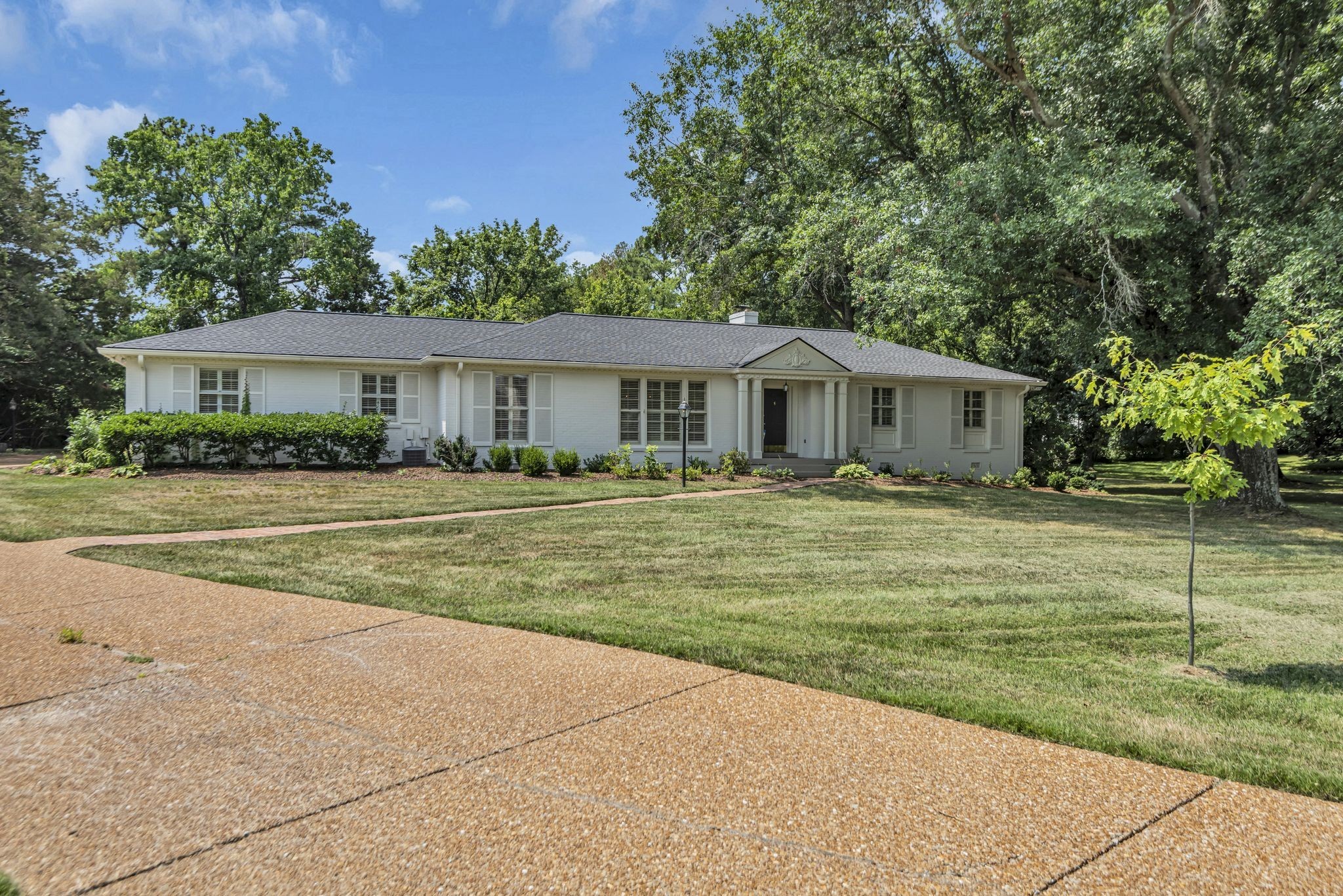 1209 Tyne Blvd