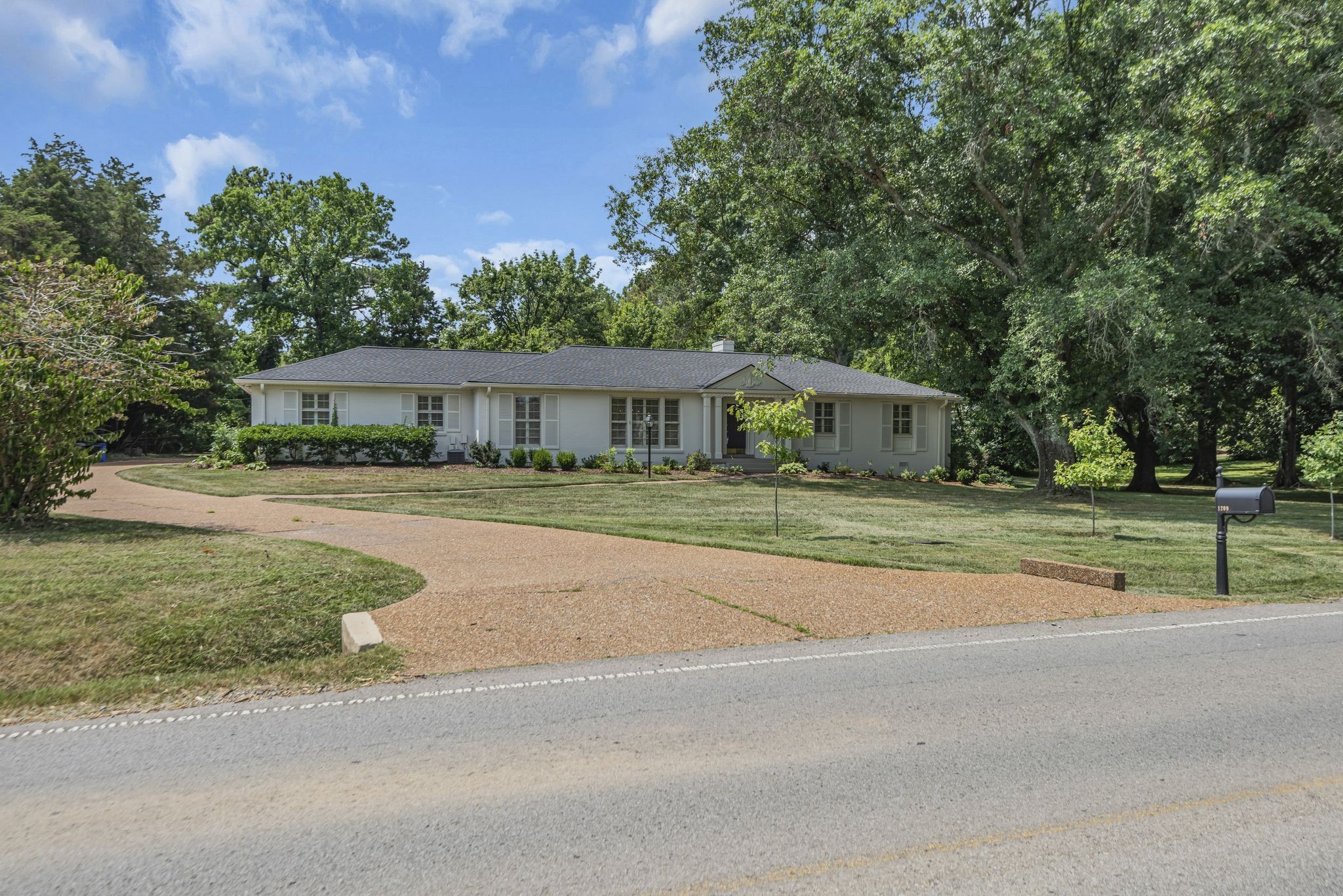 1209 Tyne Blvd