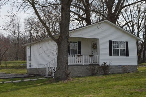 302 Bridge St E Wartrace TN 37183