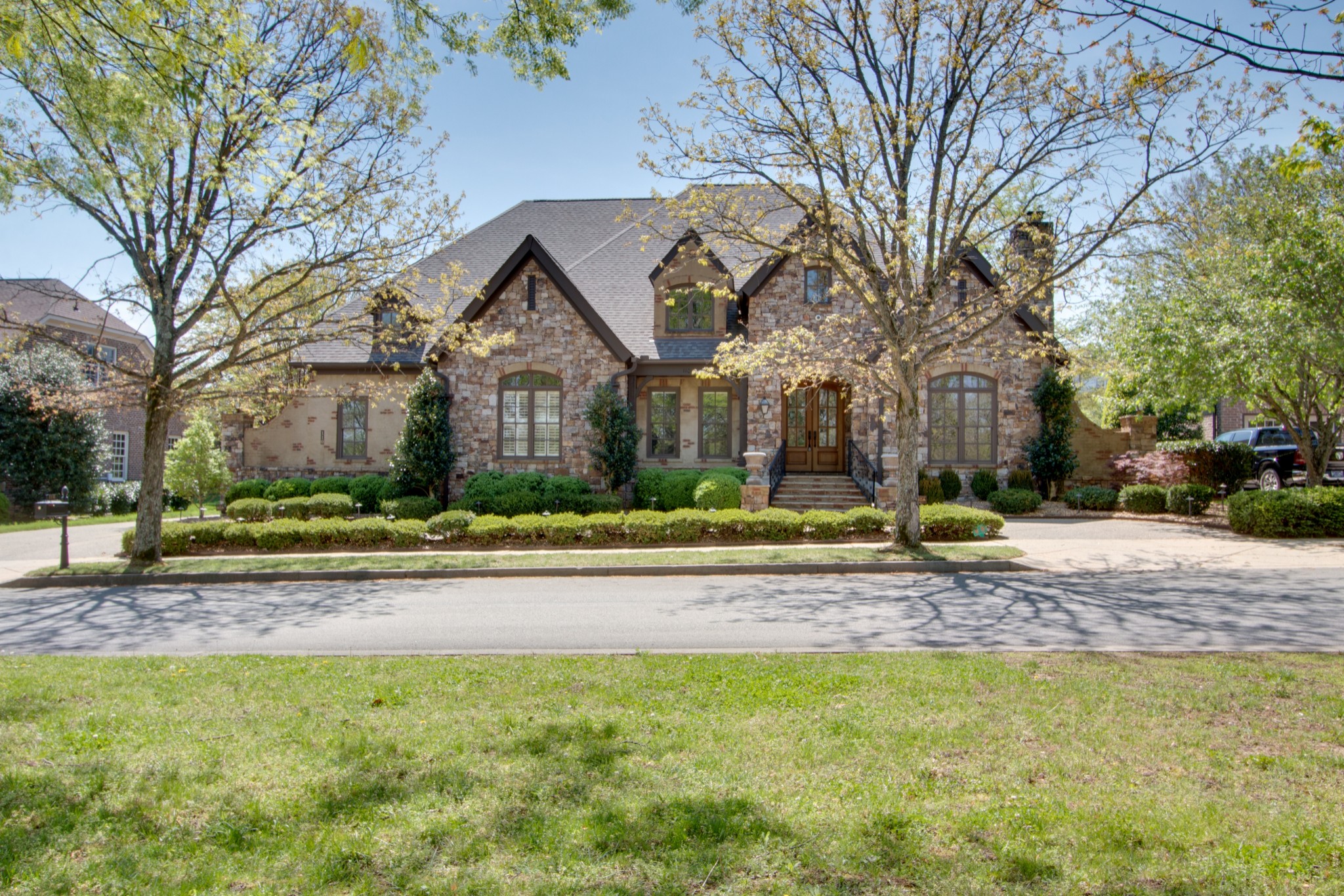 110 Stream Valley Blvd