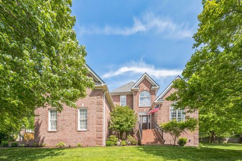 2005 Earl Pearce Cir Mount Juliet TN 37122