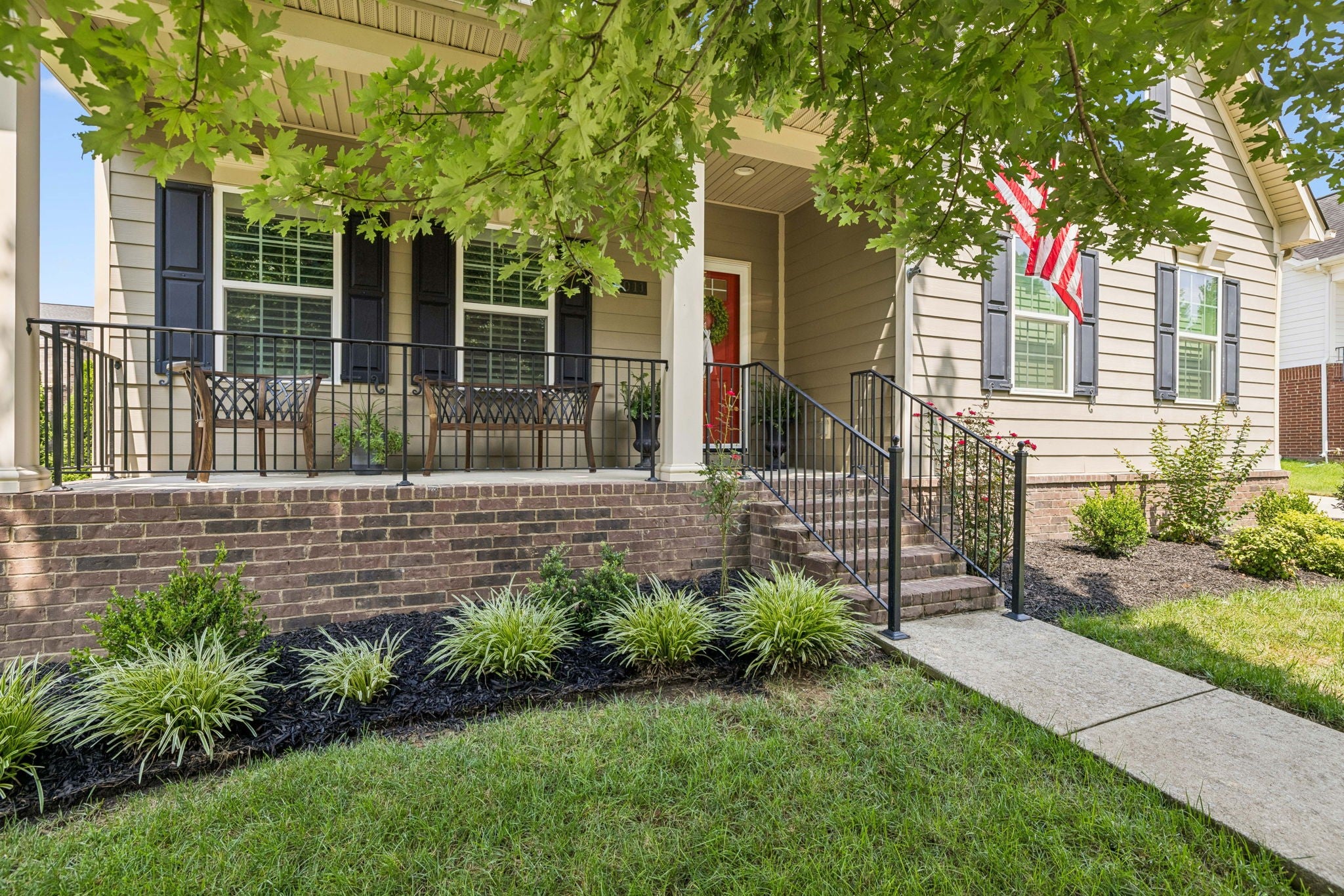 4-bed home for sale in Franklin, TN 37064, 4011 Mossy Rock Ln 4011 Mossy Rock Ln, Franklin TN 37064 4-bed home, photo 2 of 36