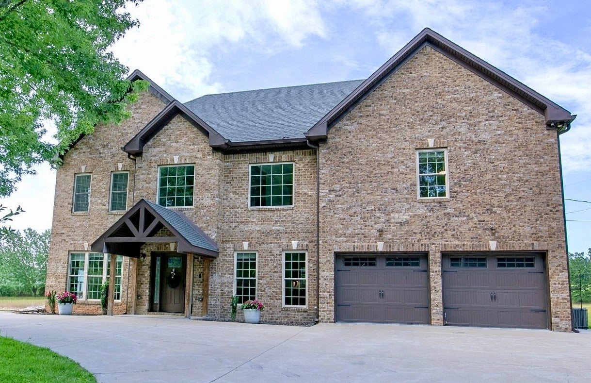 7144 Hall Rd
