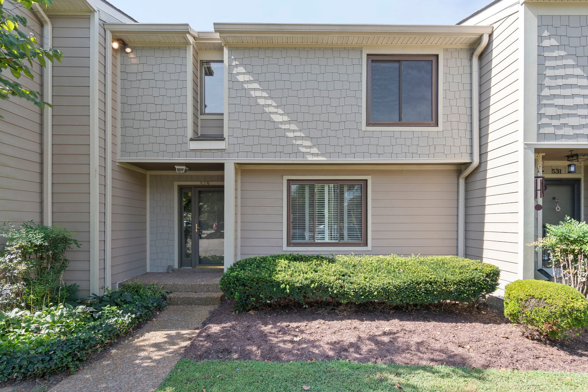 529 Belle Pointe Ct