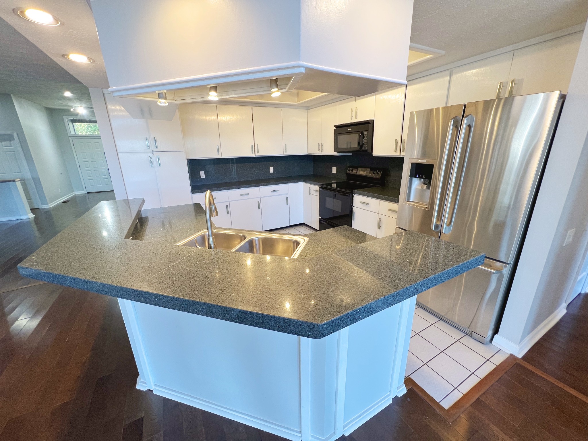 1068 Hickory Harbor Dr