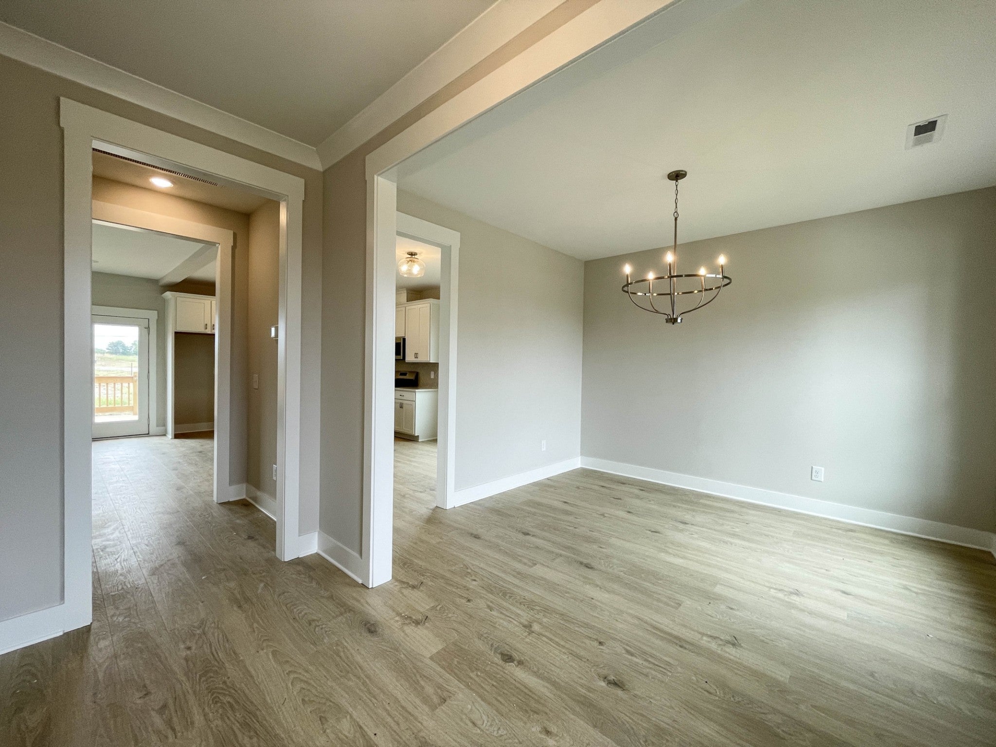 121 Harlinsdale Blvd