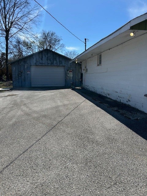 503 N Petway St, Franklin TN 37064 multi-family property, photo 2 of 9