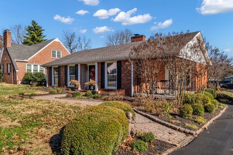 125 Castle Heights Ave Lebanon TN 37087