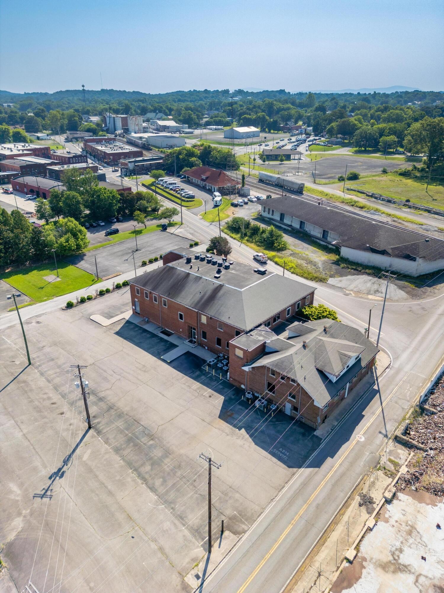 240 Edwards Street SE