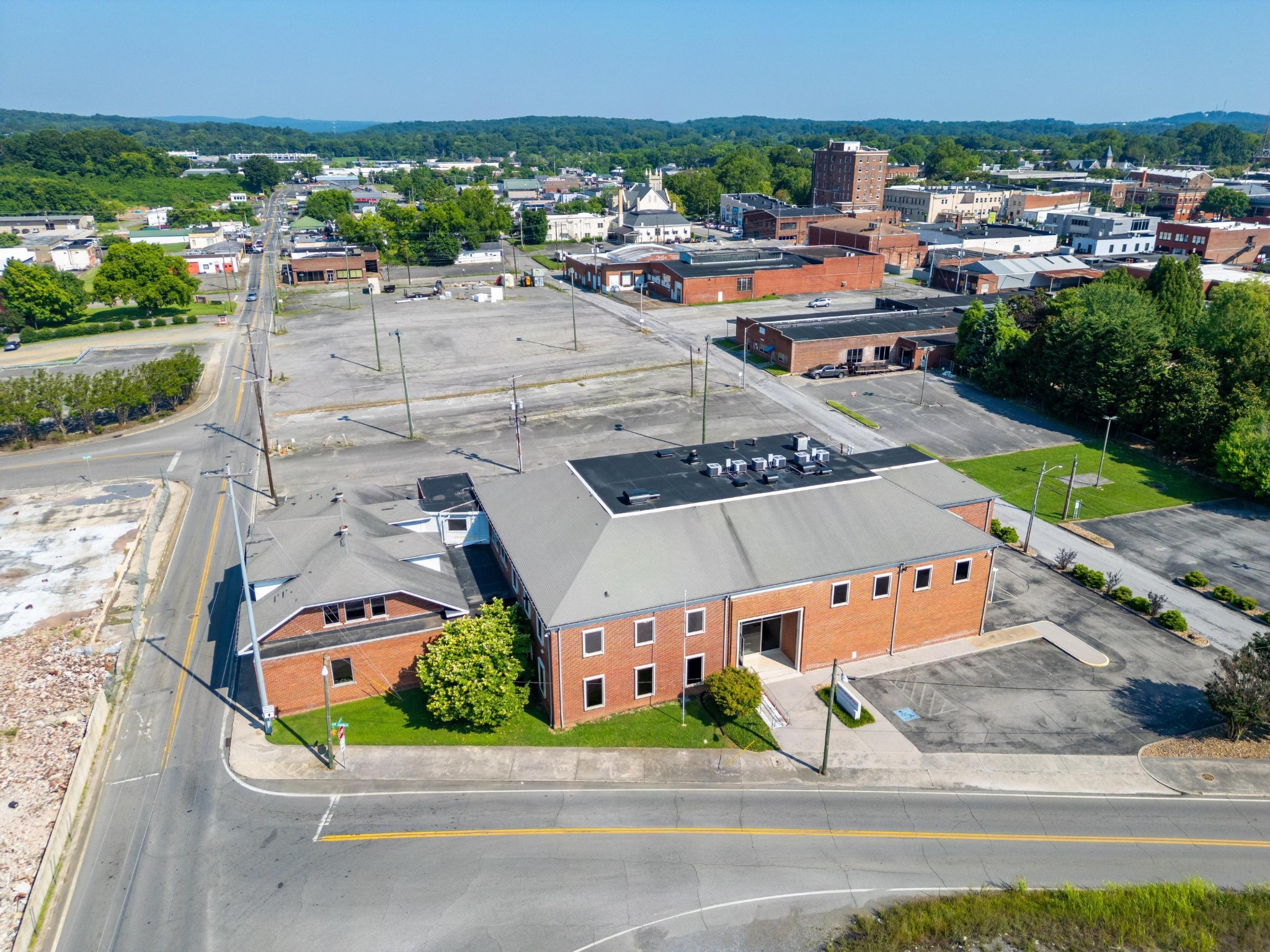 240 Edwards Street SE