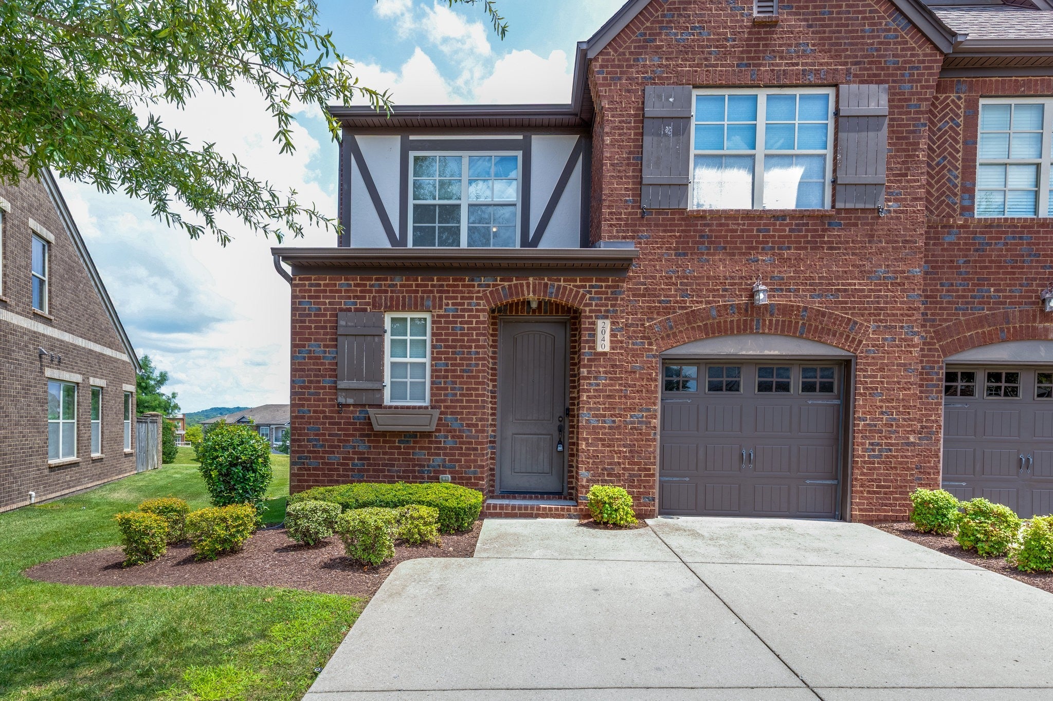 2040 Bungalow Dr