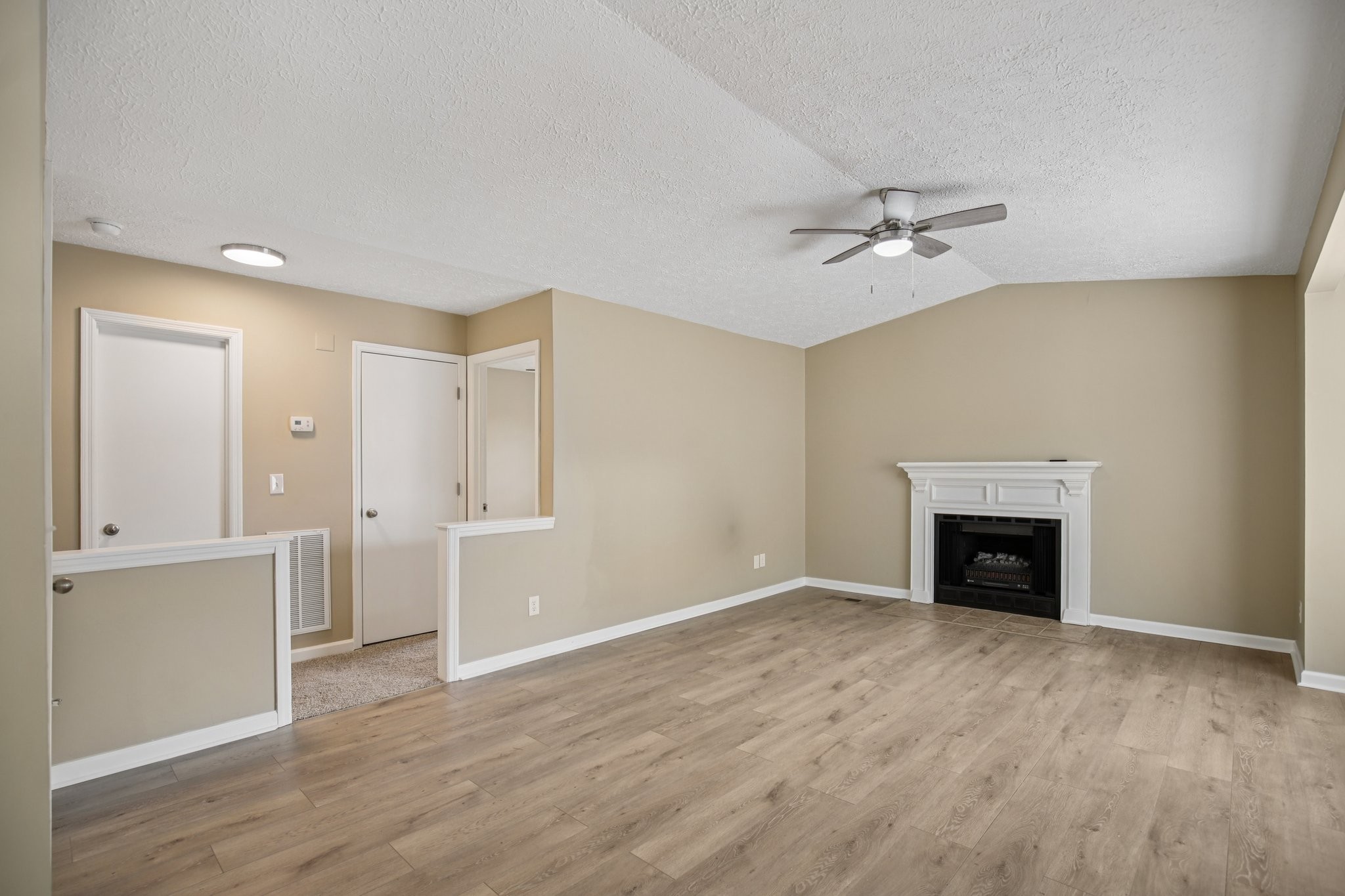3077 Casa Dr