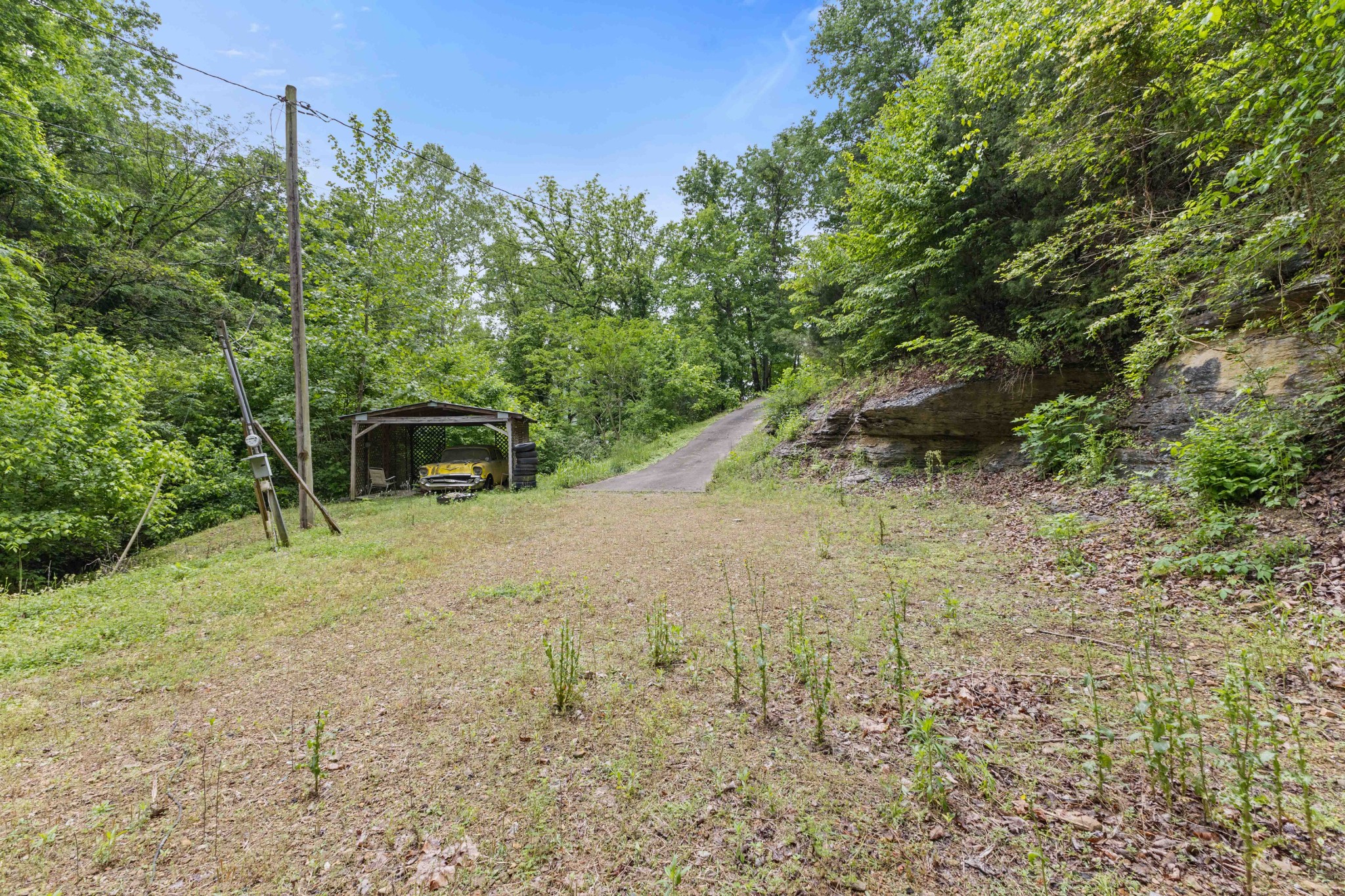 1026 Hill Rd