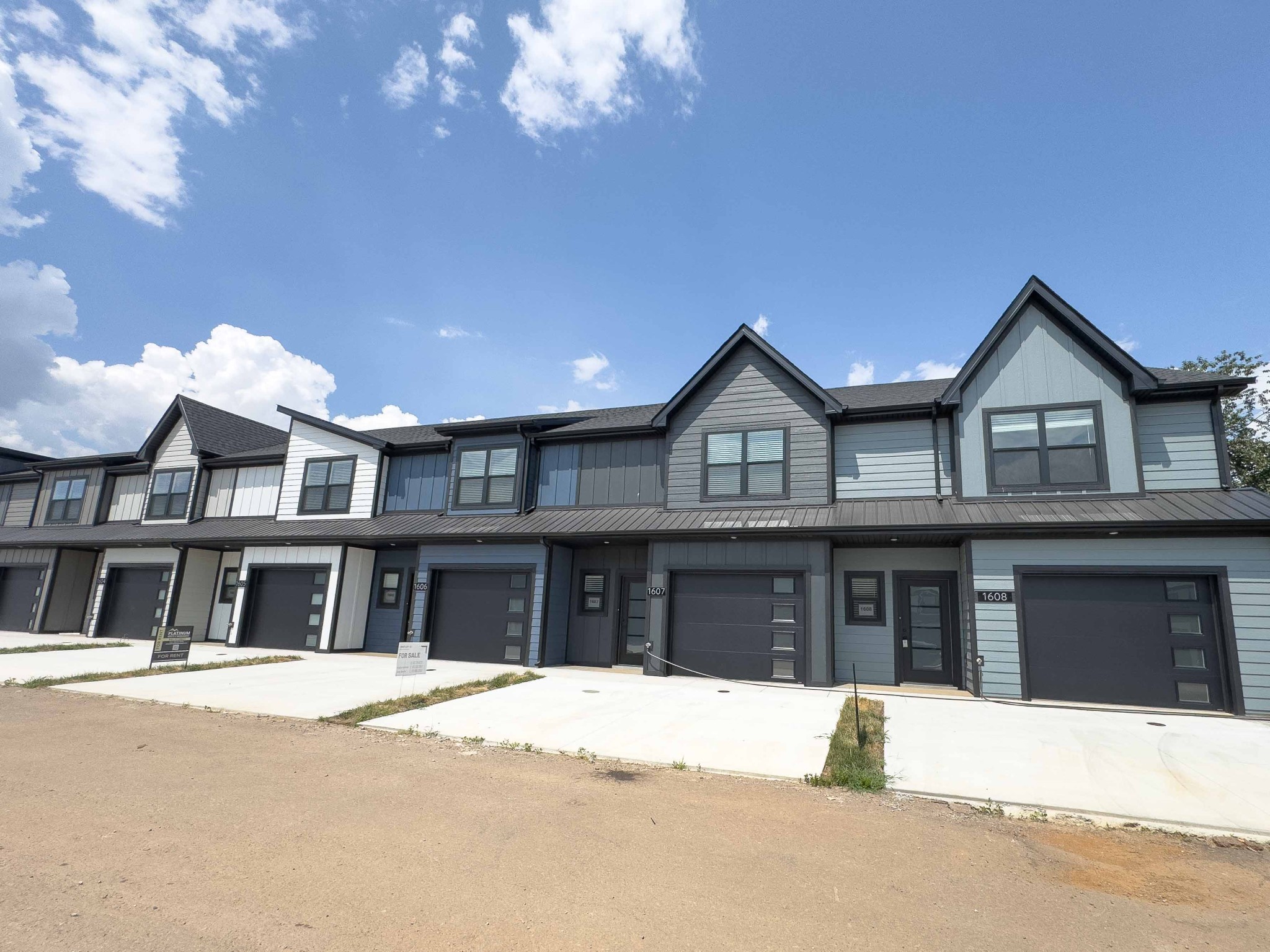 1606 Jonathan Wade Circle