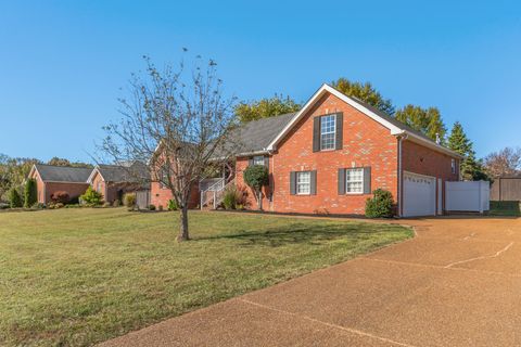 248 Allen Dr Greenbrier TN 37073