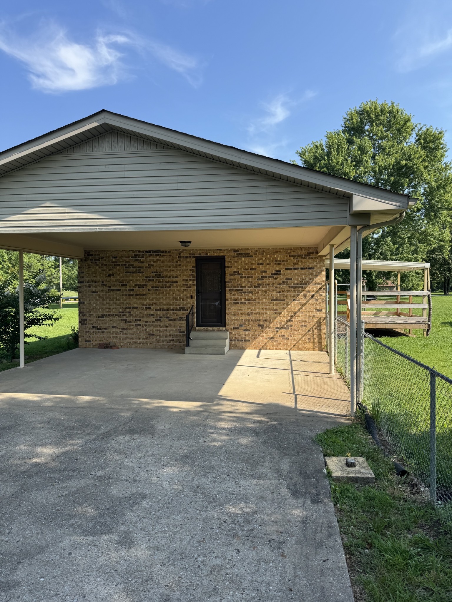 506 Frank Martin Rd