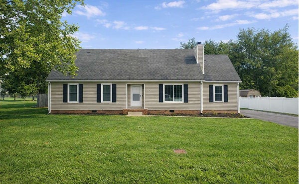 218 BEECHWOOD CIR, MURFREESBORO, TN 37128 - Image a05a3eca0e20a92a00a4e692ca67a977/319285881
