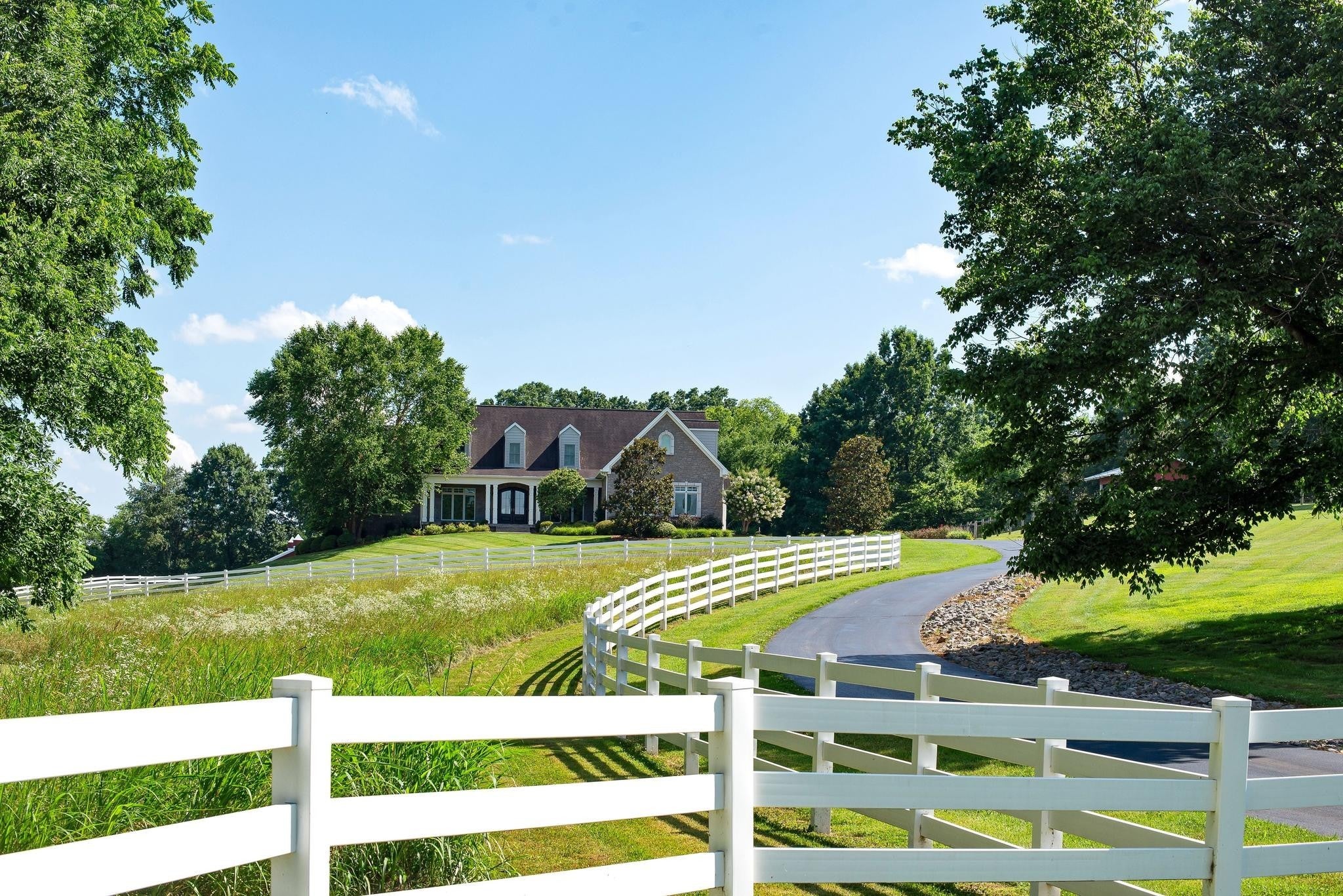 4-bed home for sale in Franklin, TN 37064, 2701 Owl Hollow Rd 2701 Owl Hollow Rd, Franklin TN 37064 4-bed home, photo 4 of 60