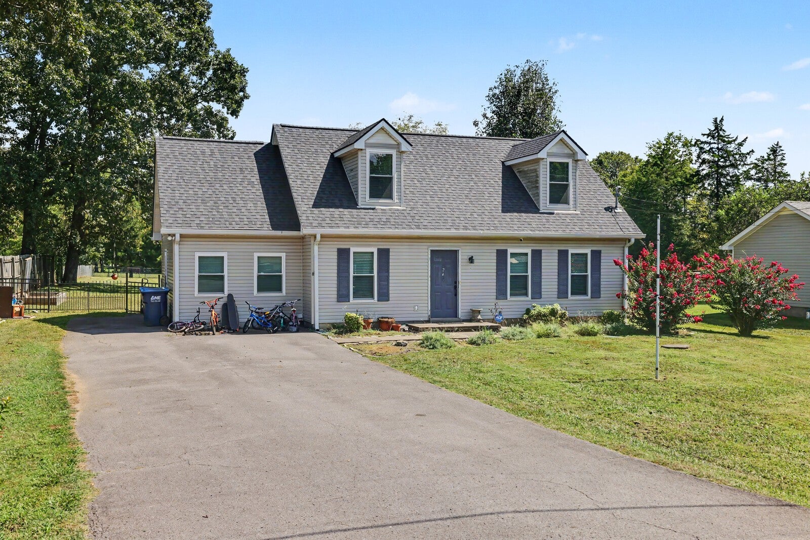 242 Antler Dr